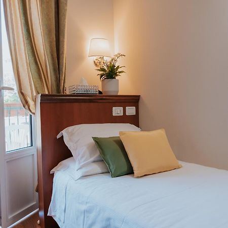 Hotel Flora Stresa Eksteriør bilde