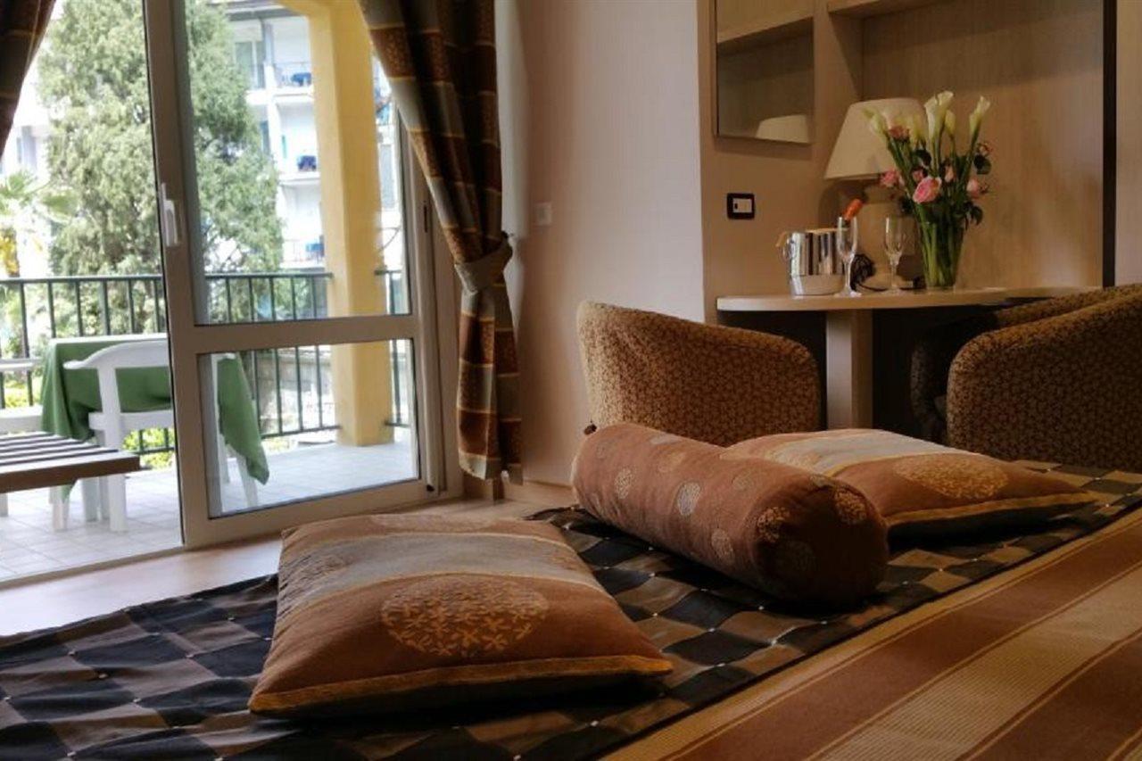 Hotel Flora Stresa Eksteriør bilde